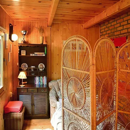 Home, Tatil Evi