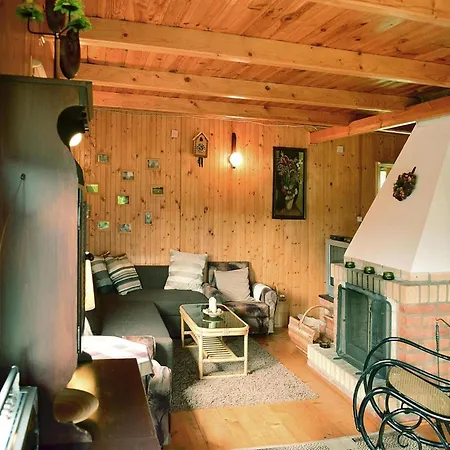 Near Gowidlinskie Gowidlino